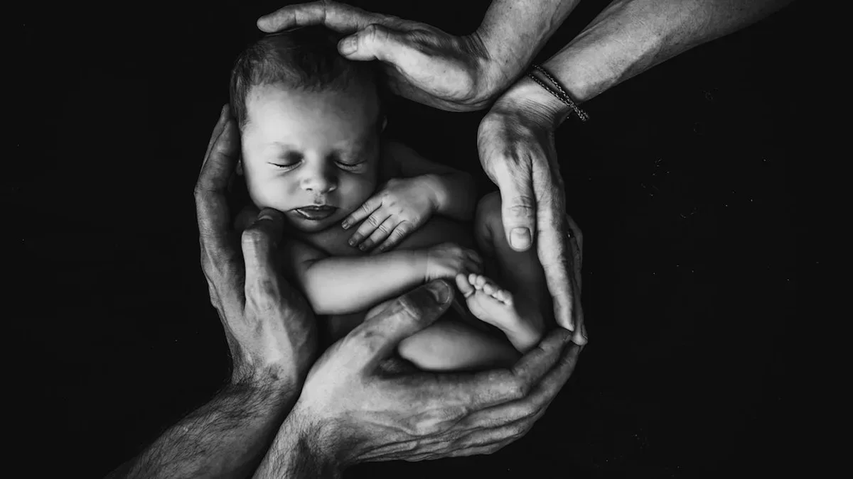 cadeau accouchement papa — Cadeau accouchement papa : comprendre et agir